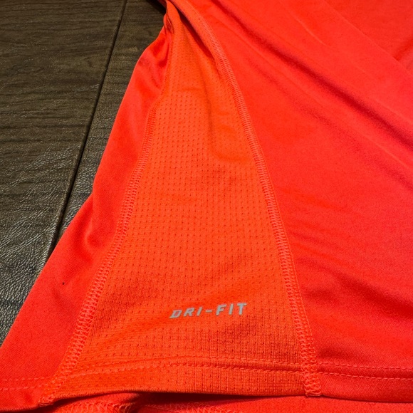 Nike running dri-fit Sz XS red/pink orangish Nike miler excellent condition - Picture 6 of 9
